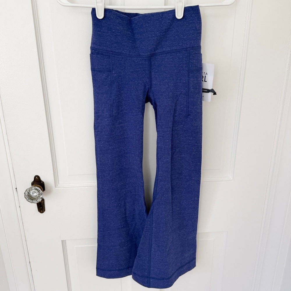 Athleta Girl Natural Play Stash Flare Leggings Yoga Pants Indigo Purple Blue S